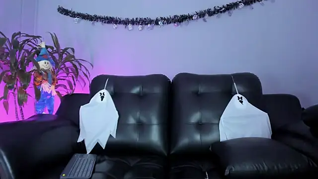 Rob saenz  online show from October 2025 03:46:02 PM