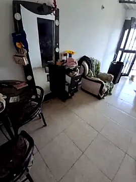 Snapshot of leoytessa_10 chatting on February 2025 01:28:01 PM leoytessa 10 online show from February 2025 01:28:01 PM