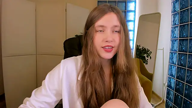 MaryannSoftt online show from October 2025 03:46:02 PM