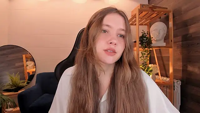 MaryannSoftt online show from November 2025 03:01:02 PM