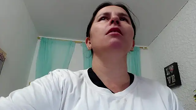 victoria jones online show from March 2025 01:57:02 PM