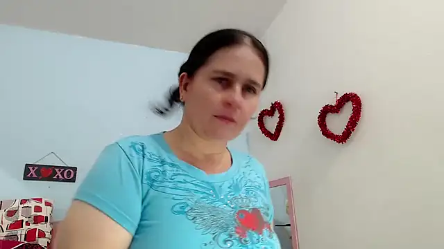 victoria jones online show from October 2025 02:06:02 PM