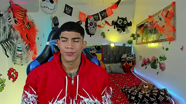 Damian latinxxx online show from October 2025 03:07:02 AM