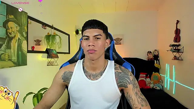 Damian latinxxx online show from March 2026 08:19:01 AM