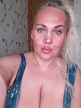 IsabellaBoni online show from December 2025 07:25:01 AM