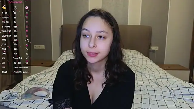 Agatha Sade online show from December 2024 01:00:01 PM