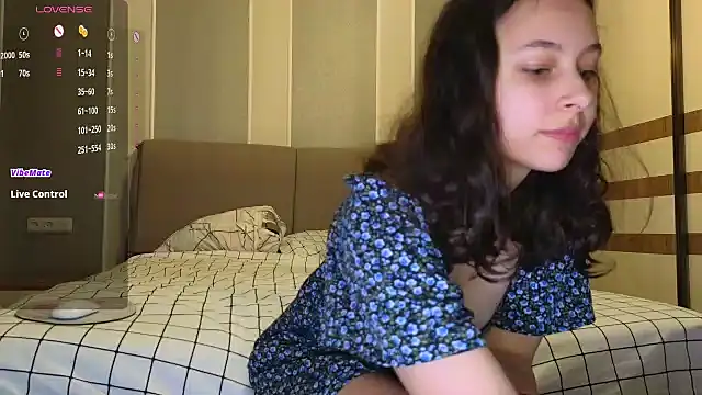 Snapshot of Agatha_Sade chatting on February 2025 04:44:01 PM Agatha Sade online show from February 2025 04:44:01 PM