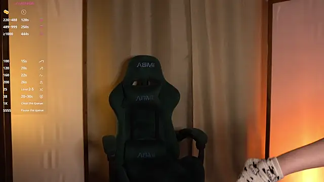 brendacom online show from September 2025 04:17:01 PM