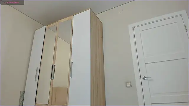 sweety vikky online show from February 2025 12:20:01 AM