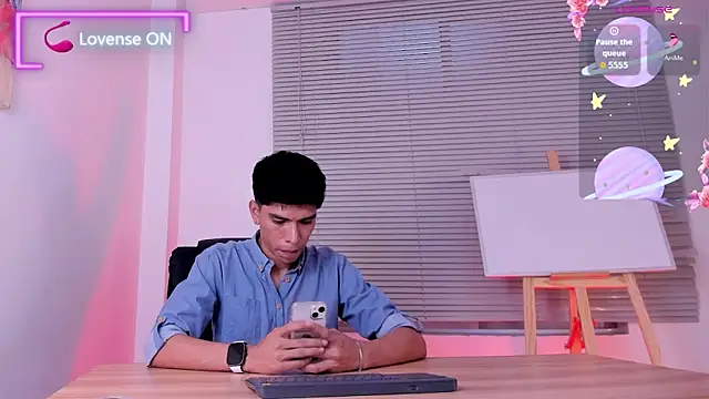 Santy carrington online show from April 2026 07:44:02 PM