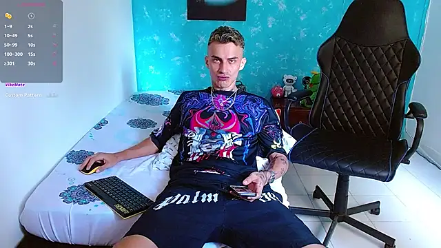 bray hotboy777 online show from December 2024 04:29:02 PM