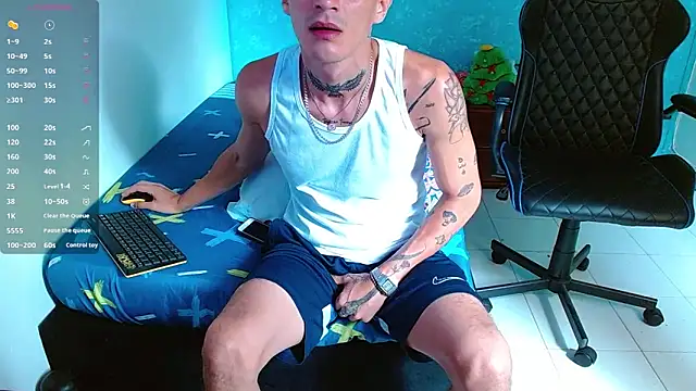 bray hotboy777 online show from December 2024 02:28:02 PM