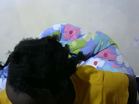 Snapshot of Thicky_kyla chatting on July 2026 06:44:01 PM Thicky kyla online show from July 2026 06:44:01 PM