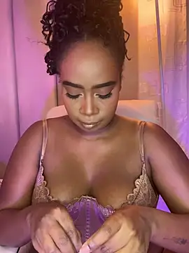 Britanymooree online show from March 2026 10:02:01 PM