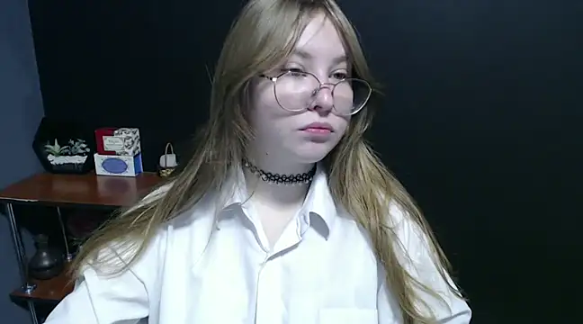 Snapshot of lady_minx chatting on January 2025 07:14:01 AM lady minx online show from January 2025 07:14:01 AM