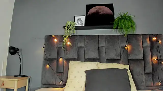 AmbarHills 1 online show from April 2026 11:37:01 AM