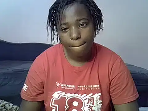 Snapshot of sweet_gal01 chatting on January 2025 04:48:02 AM sweet gal01 online show from January 2025 04:48:02 AM