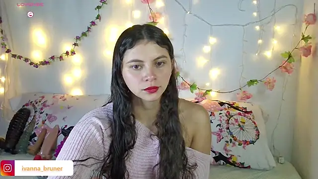 Snapshot of Ivanna_Bruner chatting on January 2025 12:17:01 AM Ivanna Bruner online show from January 2025 12:17:01 AM