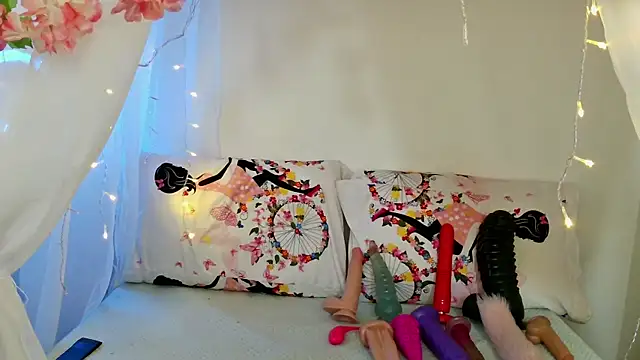 Snapshot of Ivanna_Bruner chatting on February 2025 10:10:01 PM Ivanna Bruner online show from February 2025 10:10:01 PM