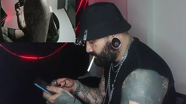 darkclothes online show from December 2024 01:26:01 AM