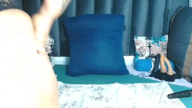 Snapshot of ThickAss90 chatting on May 2026 12:19:02 AM ThickAss90 online show from May 2026 12:19:02 AM