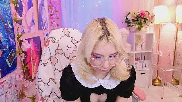 Coconut Mia online show from March 2025 02:50:01 AM