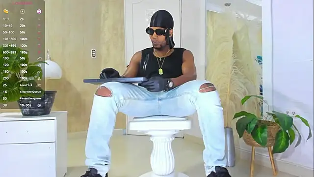 RicoBrown777  online show from April 2026 03:50:01 AM