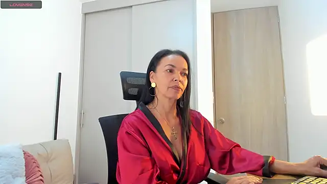 Evawalker  online show from September 2025 08:20:02 PM