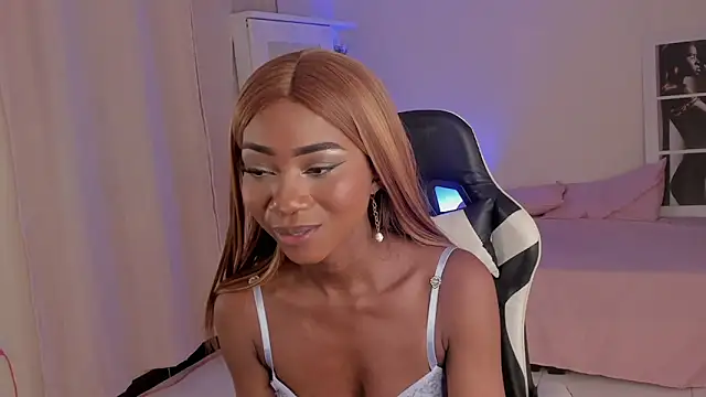 Snapshot of SavannahWildee chatting on December 2024 07:16:01 PM SavannahWildee online show from December 2024 07:16:01 PM