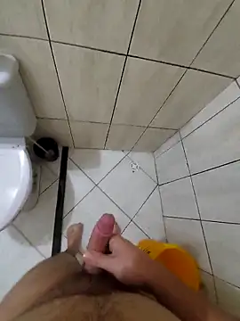 Snapshot of novinho_rosado chatting on December 2024 04:52:01 PM novinho rosado online show from December 2024 04:52:01 PM