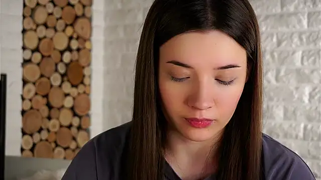 LowOncoming online show from September 2025 01:22:01 AM