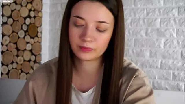 LowOncoming online show from October 2025 03:28:01 AM