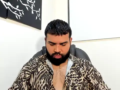 JEAN  TAUREAU online show from December 2025 04:54:01 AM