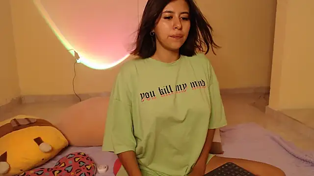 Snapshot of _maiahairy_ chatting on December 2024 10:17:01 PM  maiahairy  online show from December 2024 10:17:01 PM