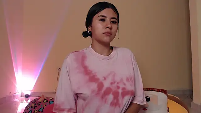 Snapshot of _maiahairy_ chatting on December 2024 11:03:01 PM  maiahairy  online show from December 2024 11:03:01 PM