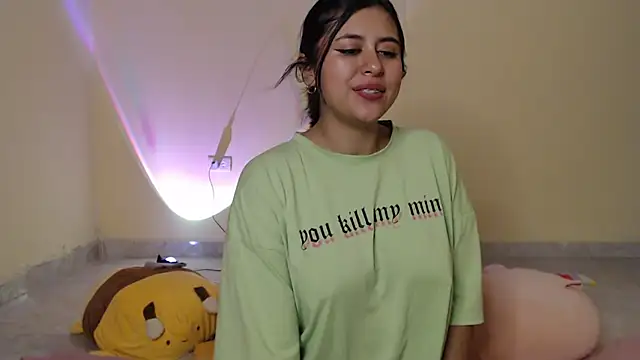 Snapshot of _maiahairy_ chatting on January 2025 01:16:02 AM  maiahairy  online show from January 2025 01:16:02 AM