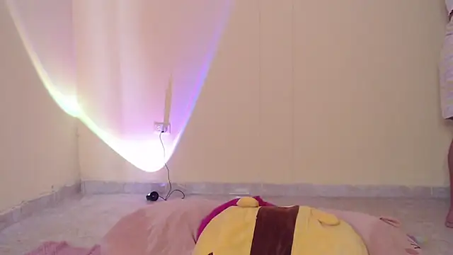 Snapshot of _maiahairy_ chatting on March 2025 04:24:01 PM  maiahairy  online show from March 2025 04:24:01 PM