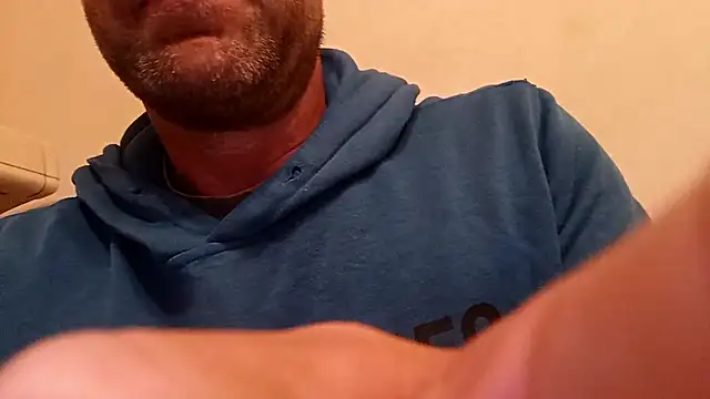 Timbojan28 online show from May 2026 04:39:02 AM