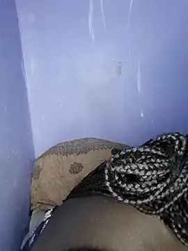 Snapshot of beauty-me_ chatting on January 2025 07:43:01 PM beauty-me online show from January 2025 07:43:01 PM