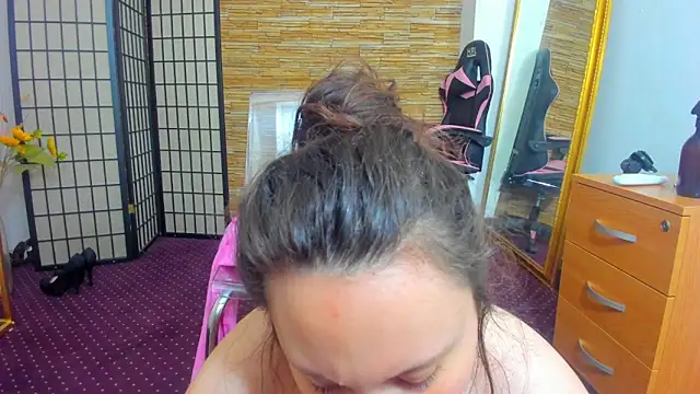 AishaRouhi online show from March 2026 05:02:02 AM