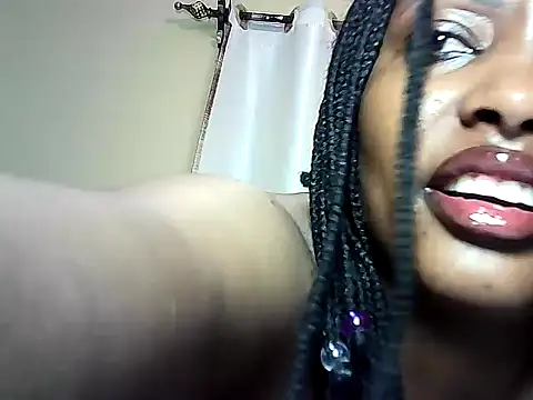 Snapshot of nanaswee chatting on July 2026 04:21:02 PM nanaswee online show from July 2026 04:21:02 PM