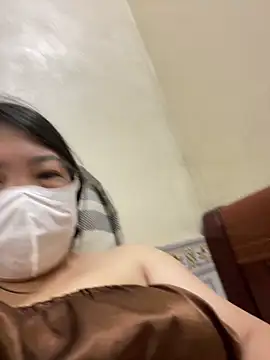 Snapshot of Hachi_Sweetbabie_ chatting on June 2026 10:52:01 AM Hachi Sweetbabie online show from June 2026 10:52:01 AM
