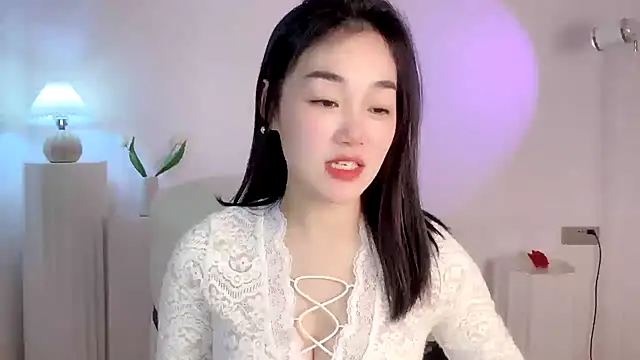 cloud8822 online show from December 2024 05:01:01 PM