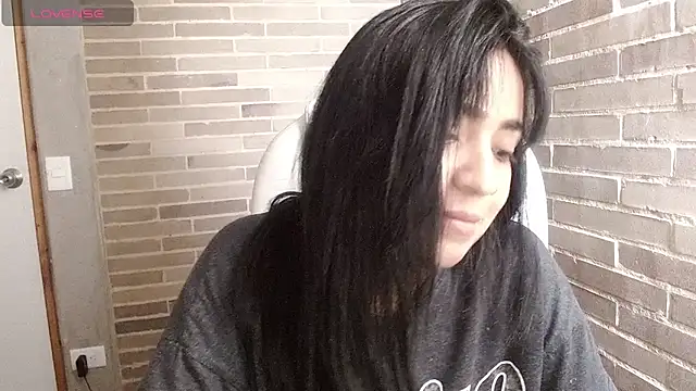 Snapshot of helenacyruss chatting on February 2026 07:10:02 PM helenacyruss online show from February 2026 07:10:02 PM