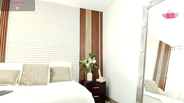 Maryantz online show from April 2026 06:23:01 PM