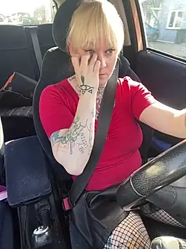 poussichienne online show from March 2025 02:53:02 PM