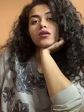 Snapshot of Curvydesifromgermany chatting on December 2024 03:42:02 PM Curvydesifromgermany online show from December 2024 03:42:02 PM