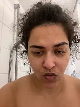 Curvydesifromgermany online show from March 2026 12:28:01 PM