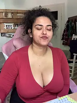Snapshot of Curvydesifromgermany chatting on June 2026 02:15:02 PM Curvydesifromgermany online show from June 2026 02:15:02 PM