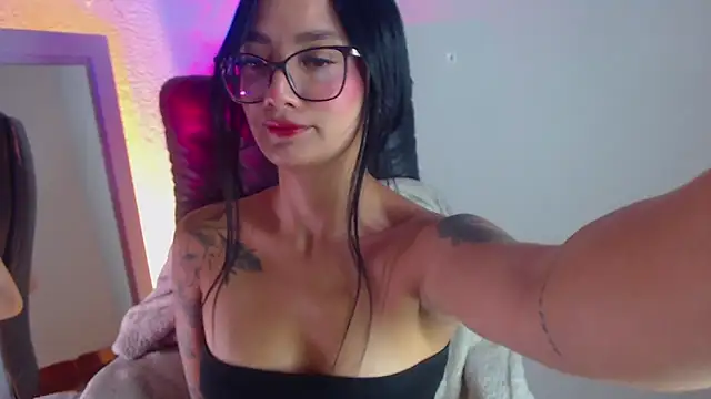 mariiana-diaz online show from May 2026 07:31:01 PM